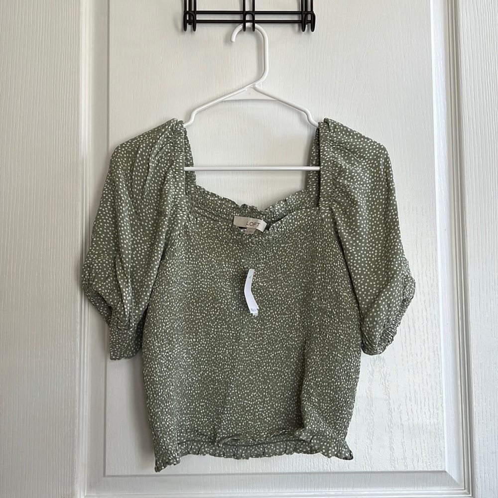Lot of 2 - NWT - Loft Puffy Sleeves Tops